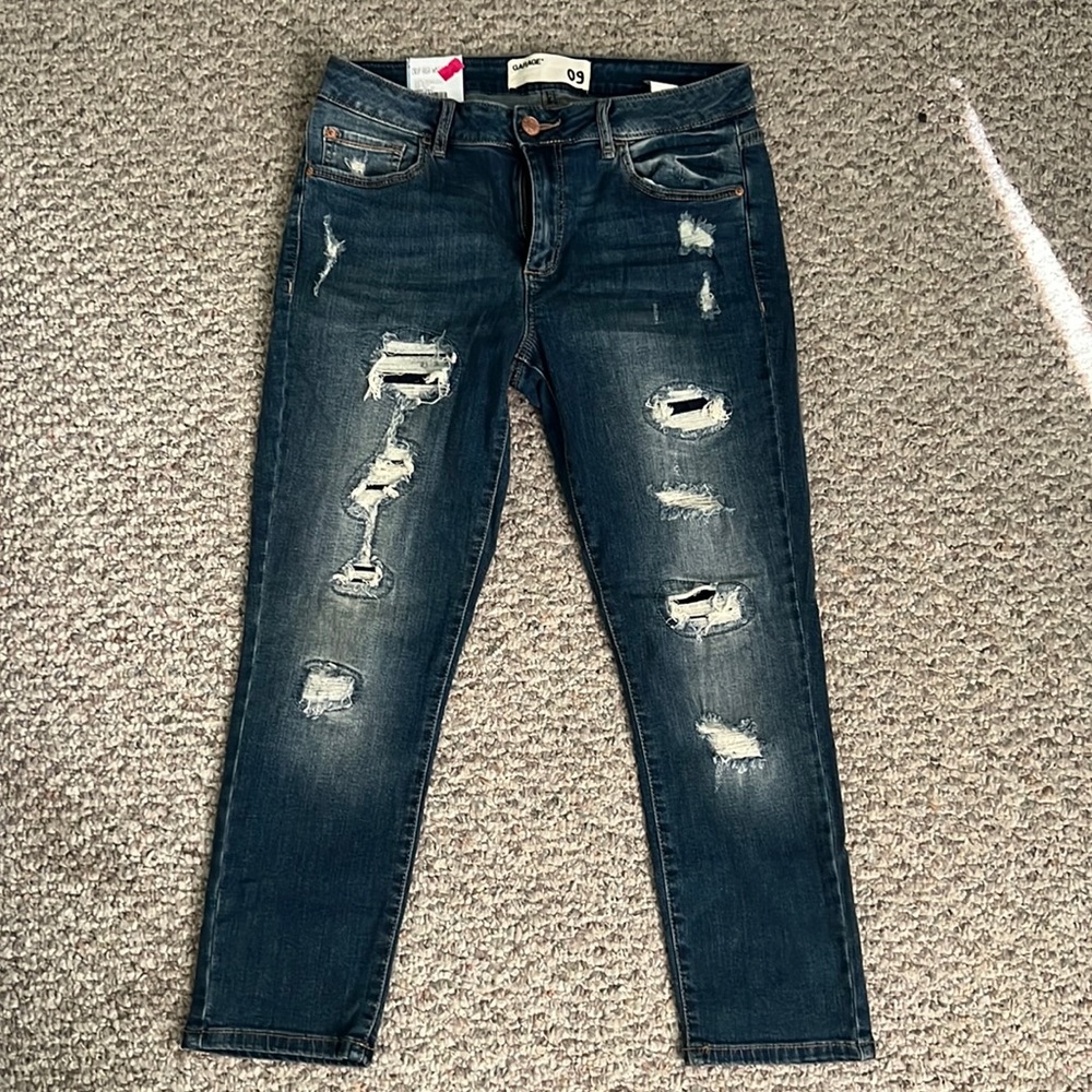 NWT Garage Ripped Crop High Wasted Jeggings, Size 9!